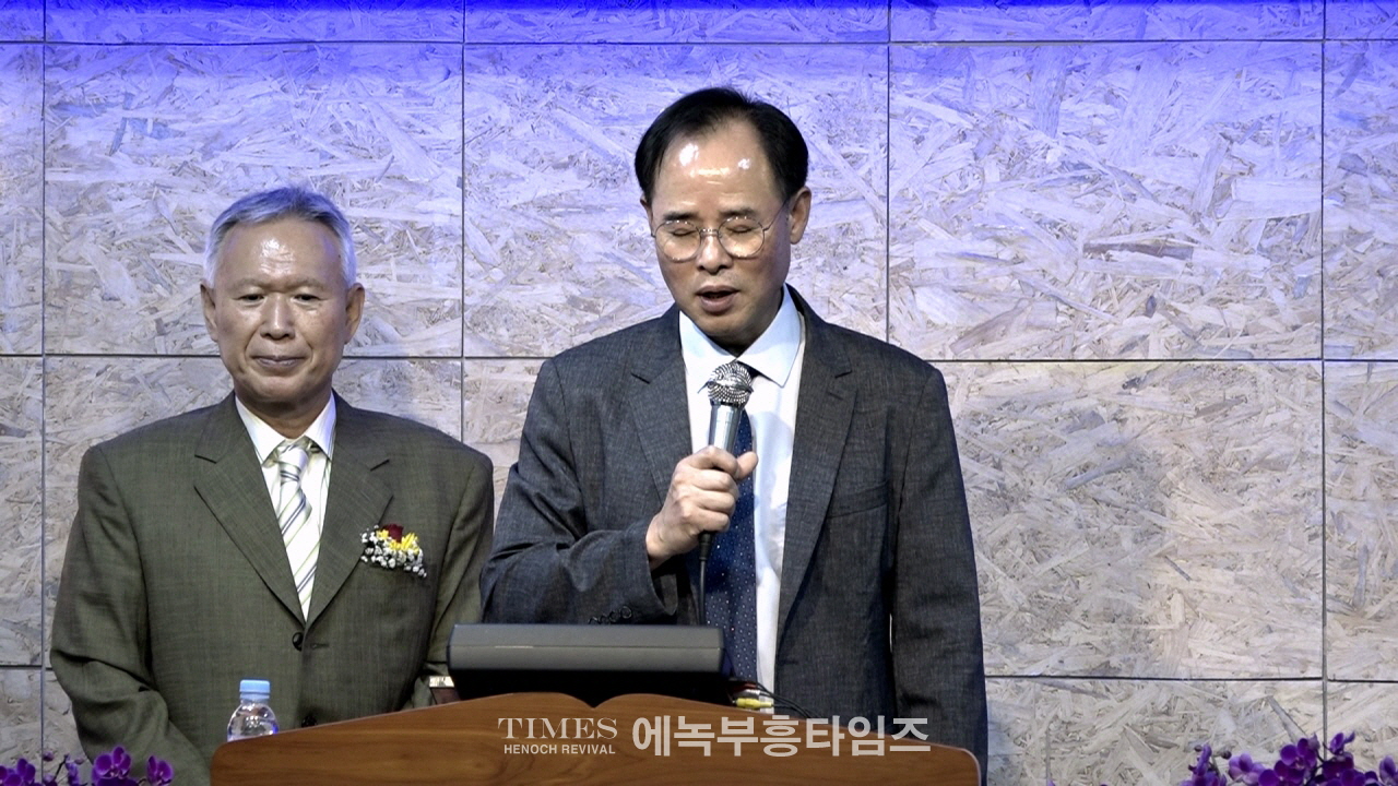 주비전교회 20주년 기념감사예배 통해 은혜가운데 하나님께 영광 돌려.