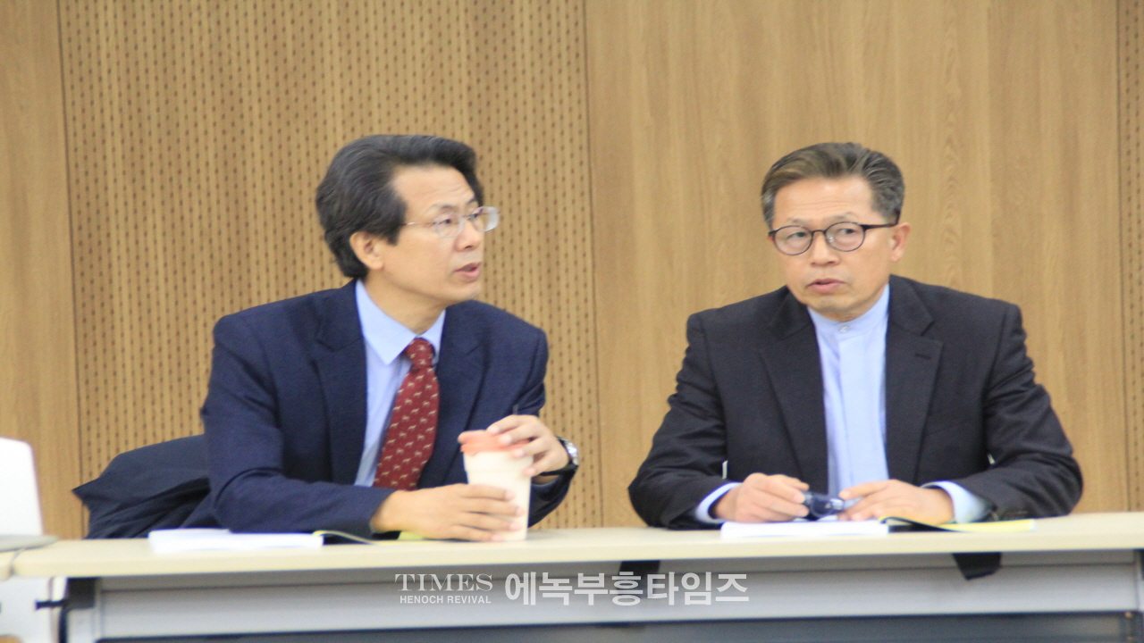 수기총과 경기총 외 30개 단체, 세미나서 경기도 학생인권조례 폐지 당위성과 개정안 문제점 제기해.