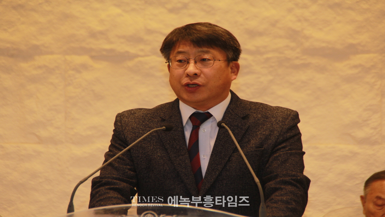 예장(합동)총회 부흥사회 제40회 정기총회서 이석우 목사 당선돼.