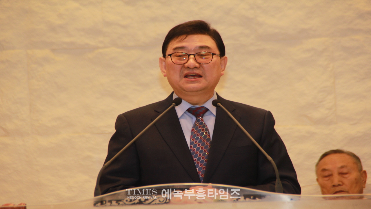 예장(합동)총회 부흥사회 제40회 정기총회서 이석우 목사 당선돼.