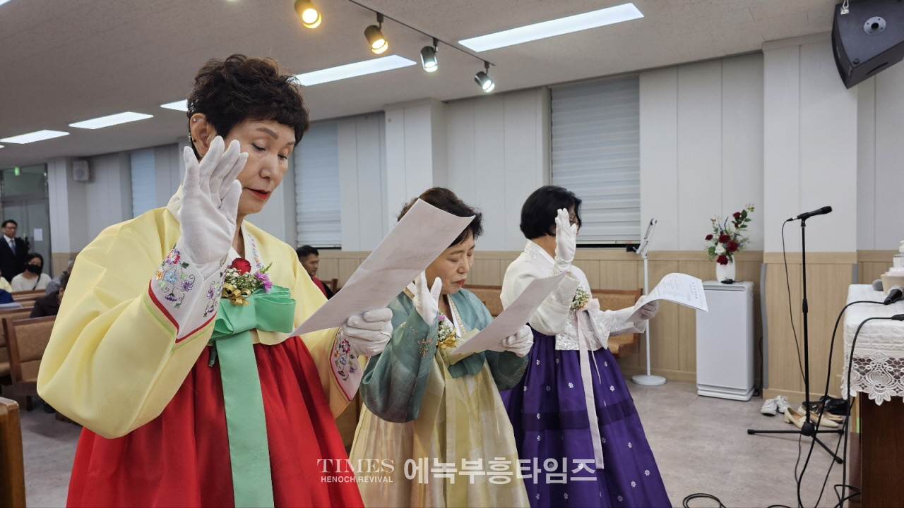 보아스교회 설립 23주년 기념 임직감사예배드려.