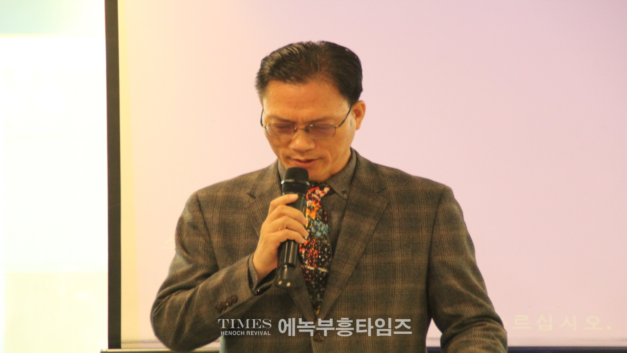 우리사랑선교회 선교를 위한 문화축제의 밤 감사예배가져.