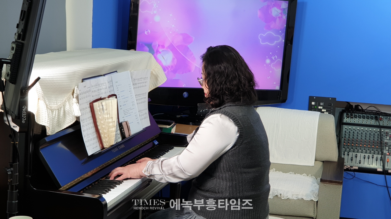 (사)한기보, 제14회 신학세미나및 은퇴목회자들을위한 위로의 시간 가져.