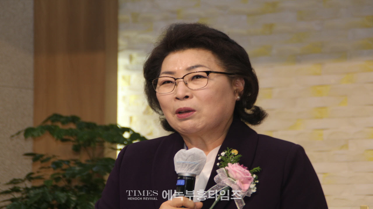 사)한국기독교여성부흥협의회 제6대 대표회장에 최덕녀목사 취임해.