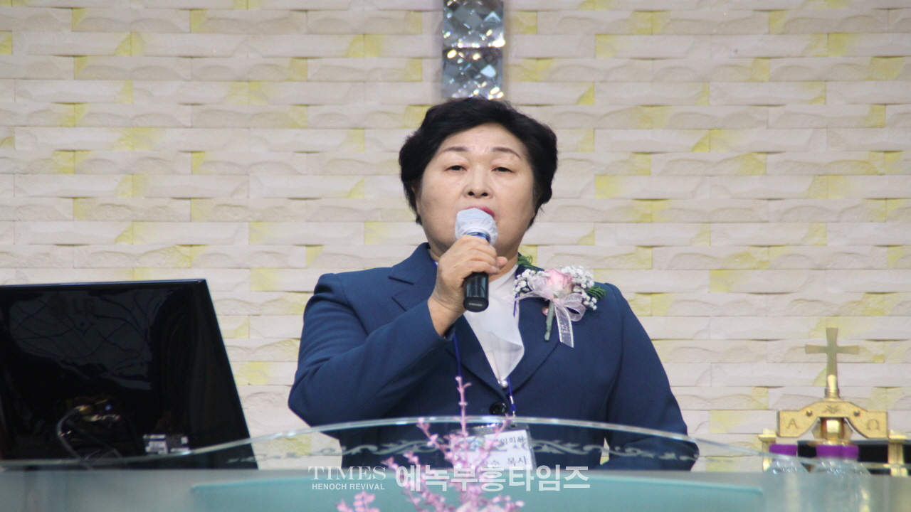 사)한국기독교여성부흥협의회 제6대 대표회장에 최덕녀목사 취임해.