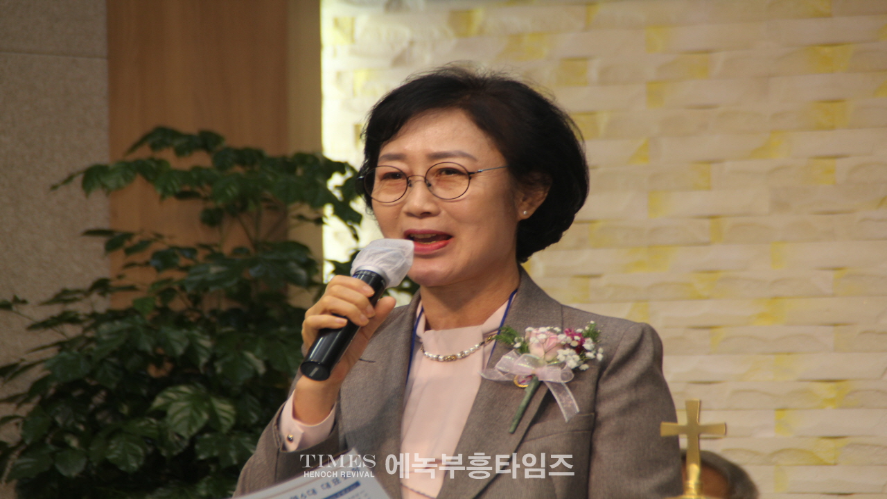 사)한국기독교여성부흥협의회 제6대 대표회장에 최덕녀목사 취임해.