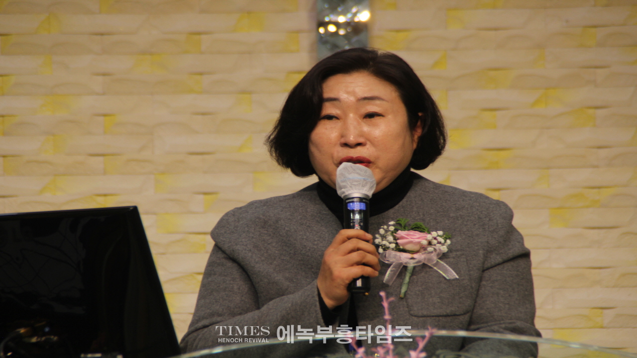 사)한국기독교여성부흥협의회 제6대 대표회장에 최덕녀목사 취임해.