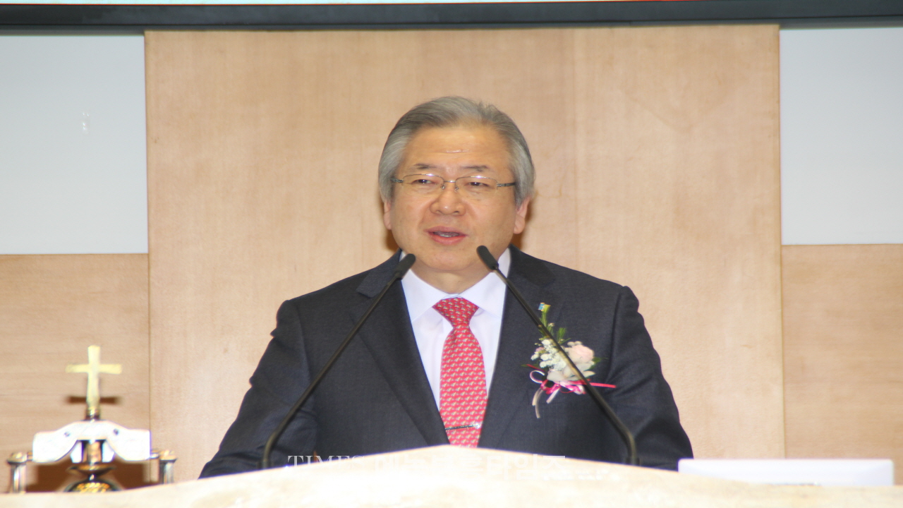 계산교회, 김태일원로목사 추대 및 김은성 담임목사 위임 감사예배 드려.