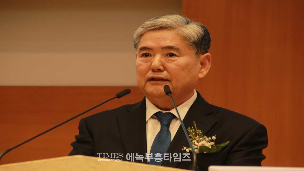 계산교회, 김태일원로목사 추대 및 김은성 담임목사 위임 감사예배 드려.