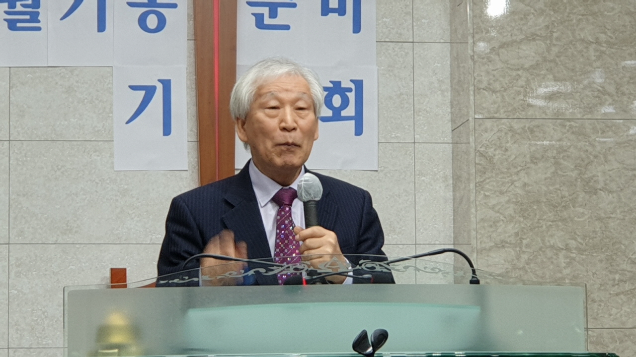 월기총 10차 총회준비를 위한 1차 기도회 가져.