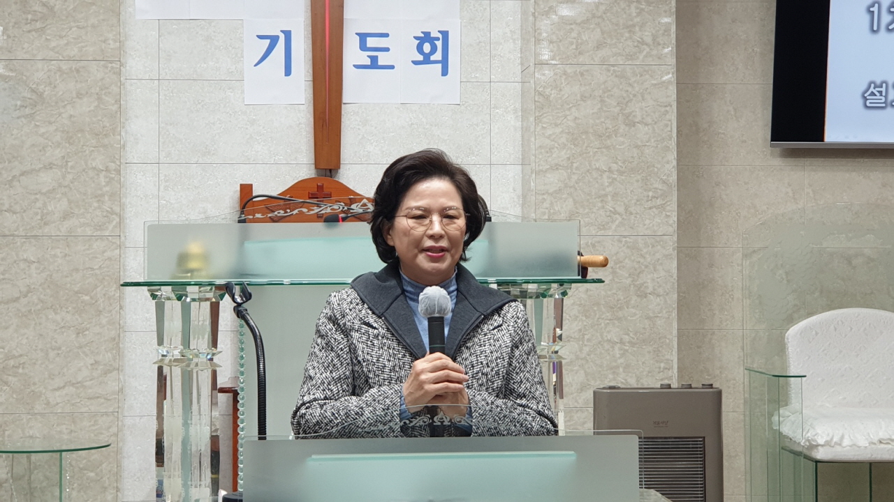 월기총 10차 총회준비를 위한 1차 기도회 가져.