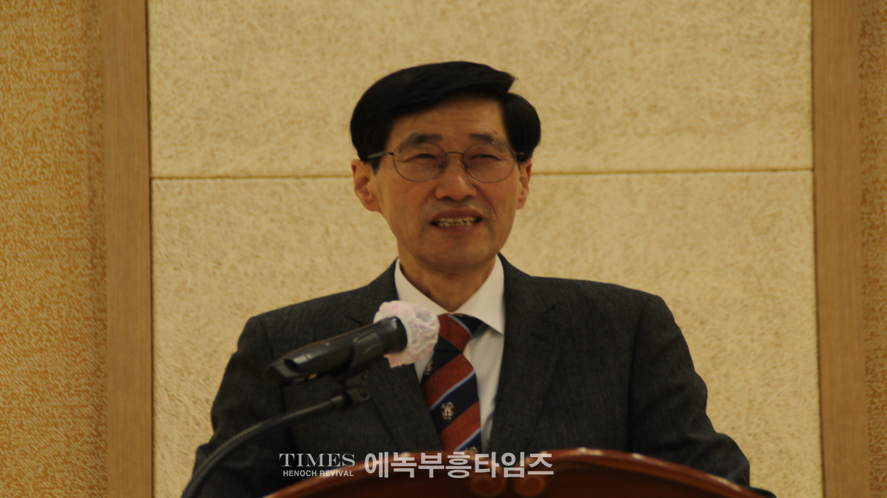안양만안경찰서 경목위원회와 기독신우회 성탄 축하예배 드려.