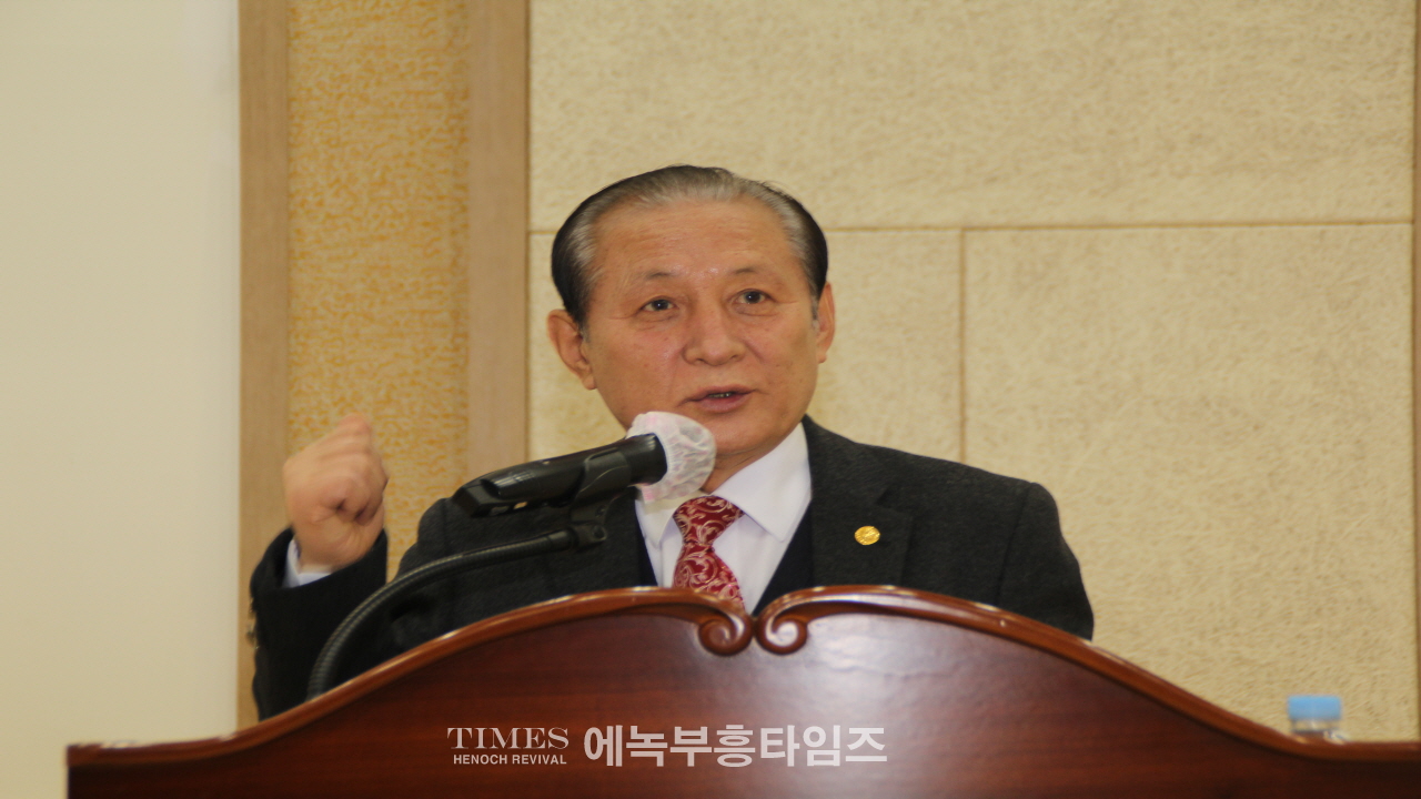 안양만안경찰서 경목위원회와 기독신우회 성탄 축하예배 드려.