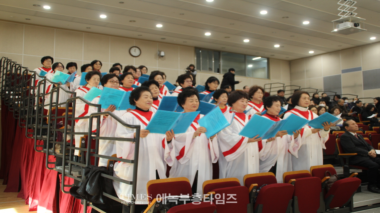 안양만안경찰서 경목위원회와 기독신우회 성탄 축하예배 드려.