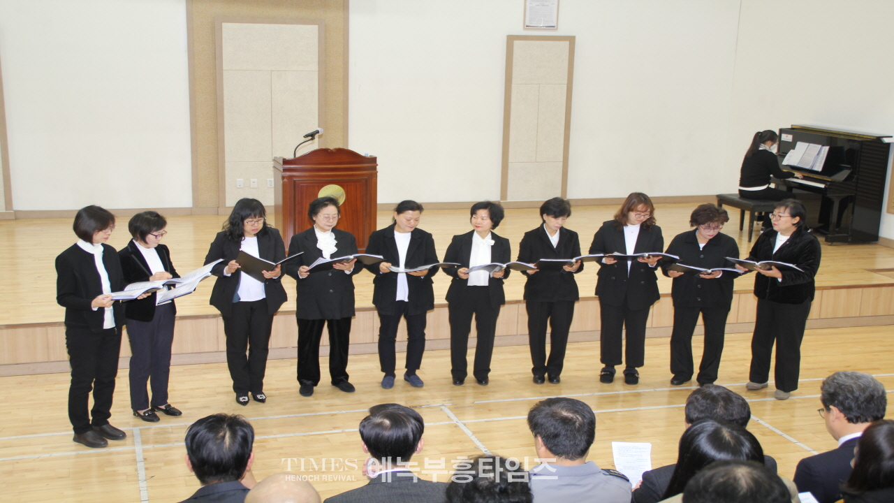 안양만안경찰서 경목위원회와 기독신우회 성탄 축하예배 드려.