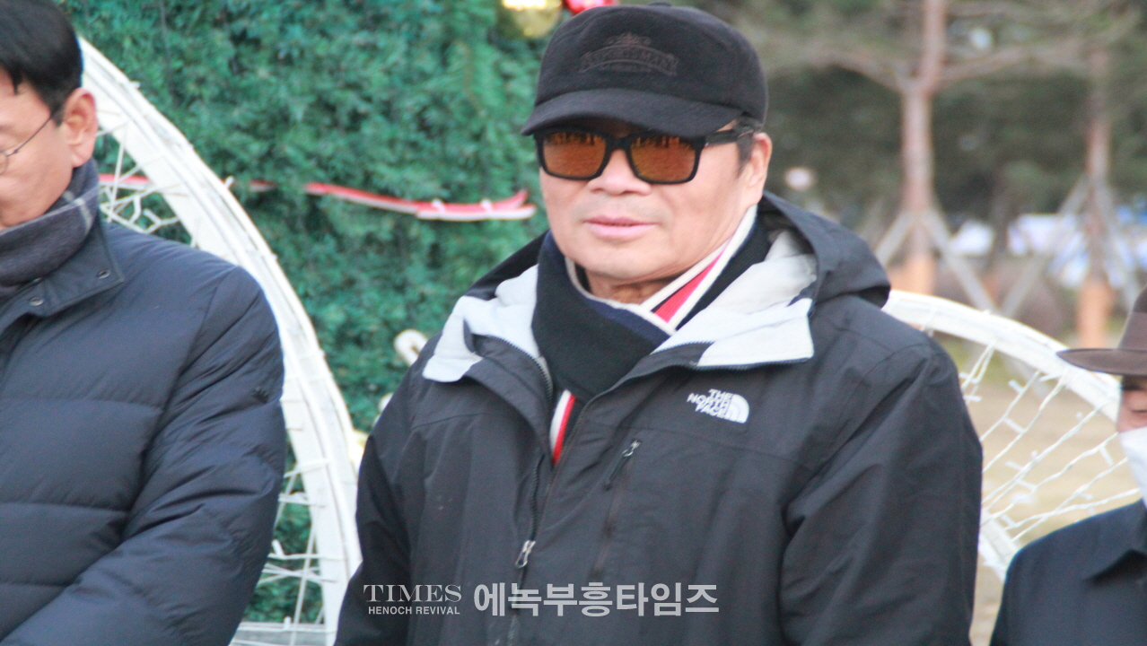 인천서구기독교연합회 성탄트리 점등식 가져.