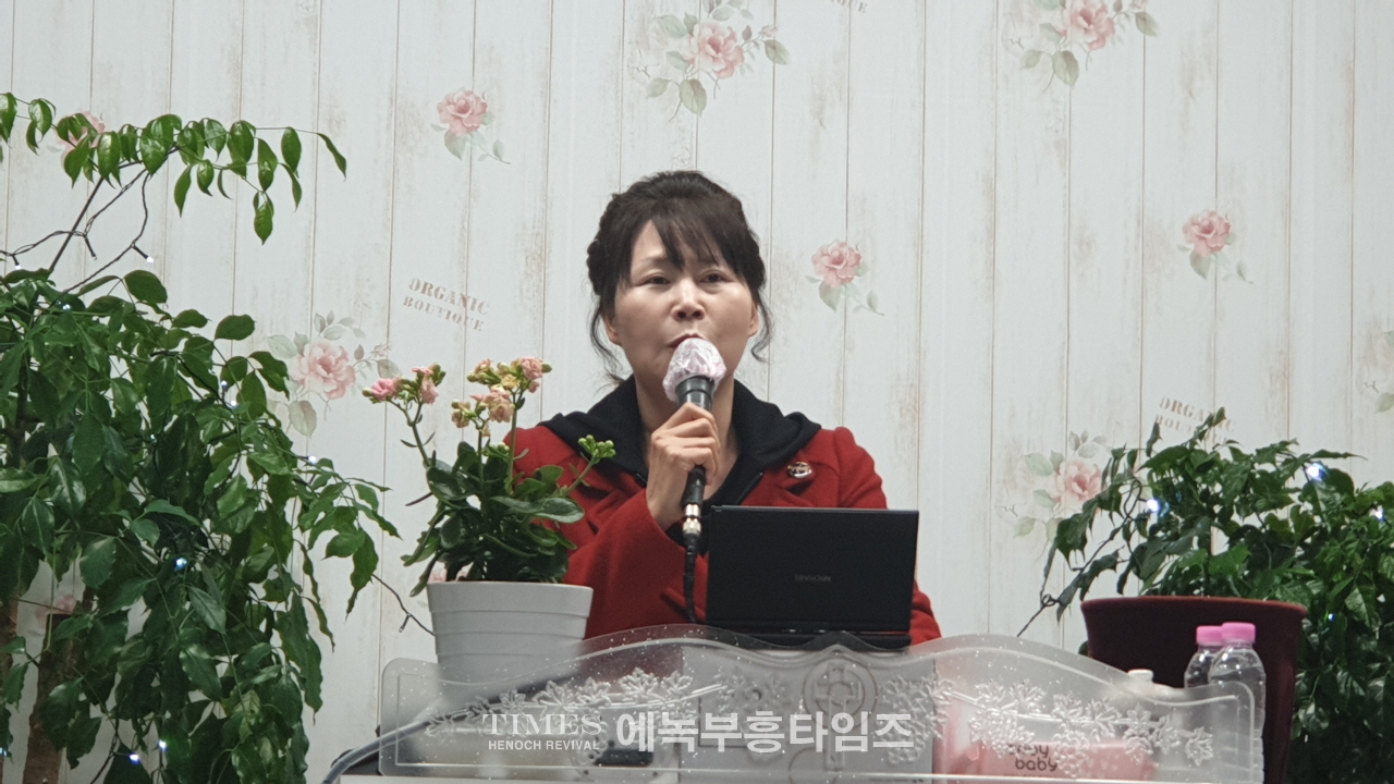 월기총 10차총회 2차 준비기도회가져.