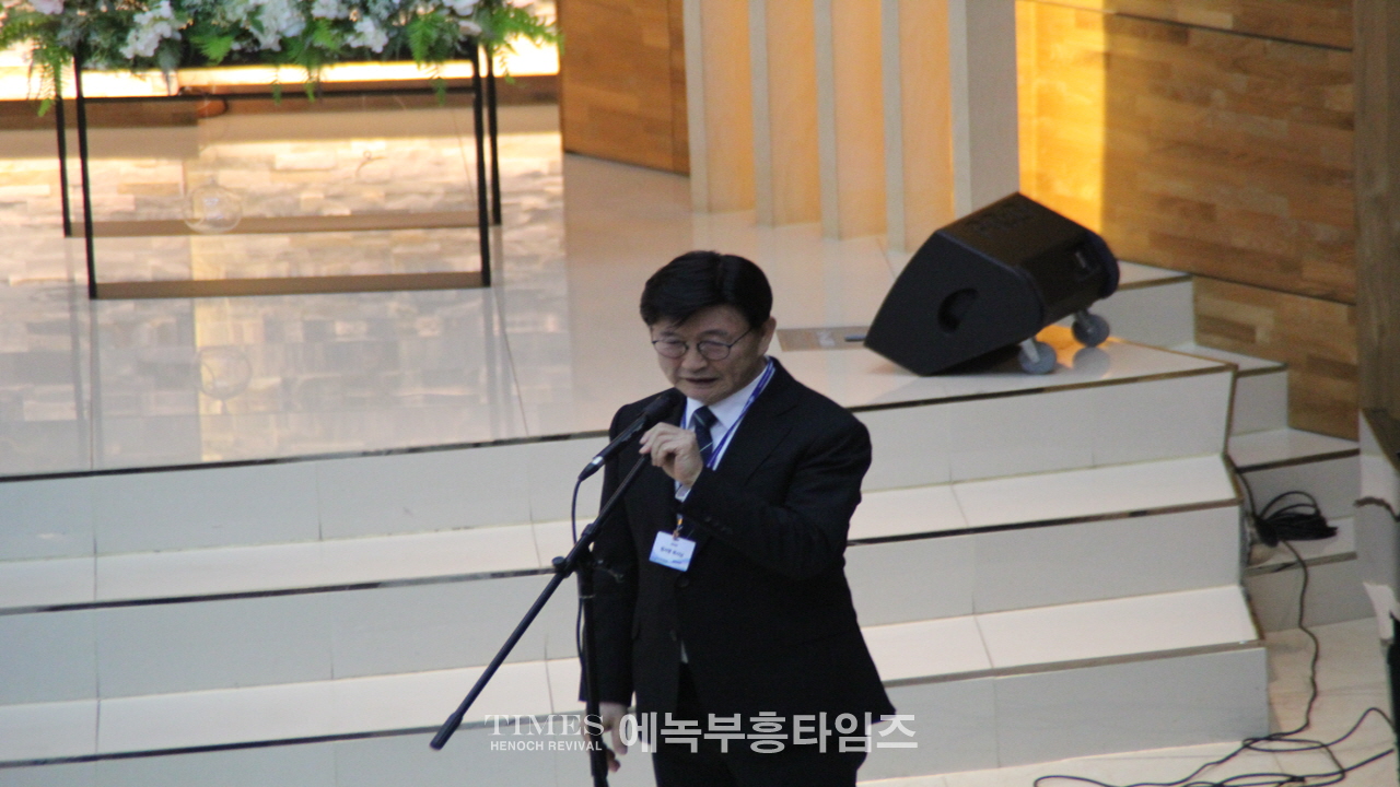 정서영 목사, 한국기독교교총연합회 제35회 정기총회서 제27대 대표회장으로 선출돼.