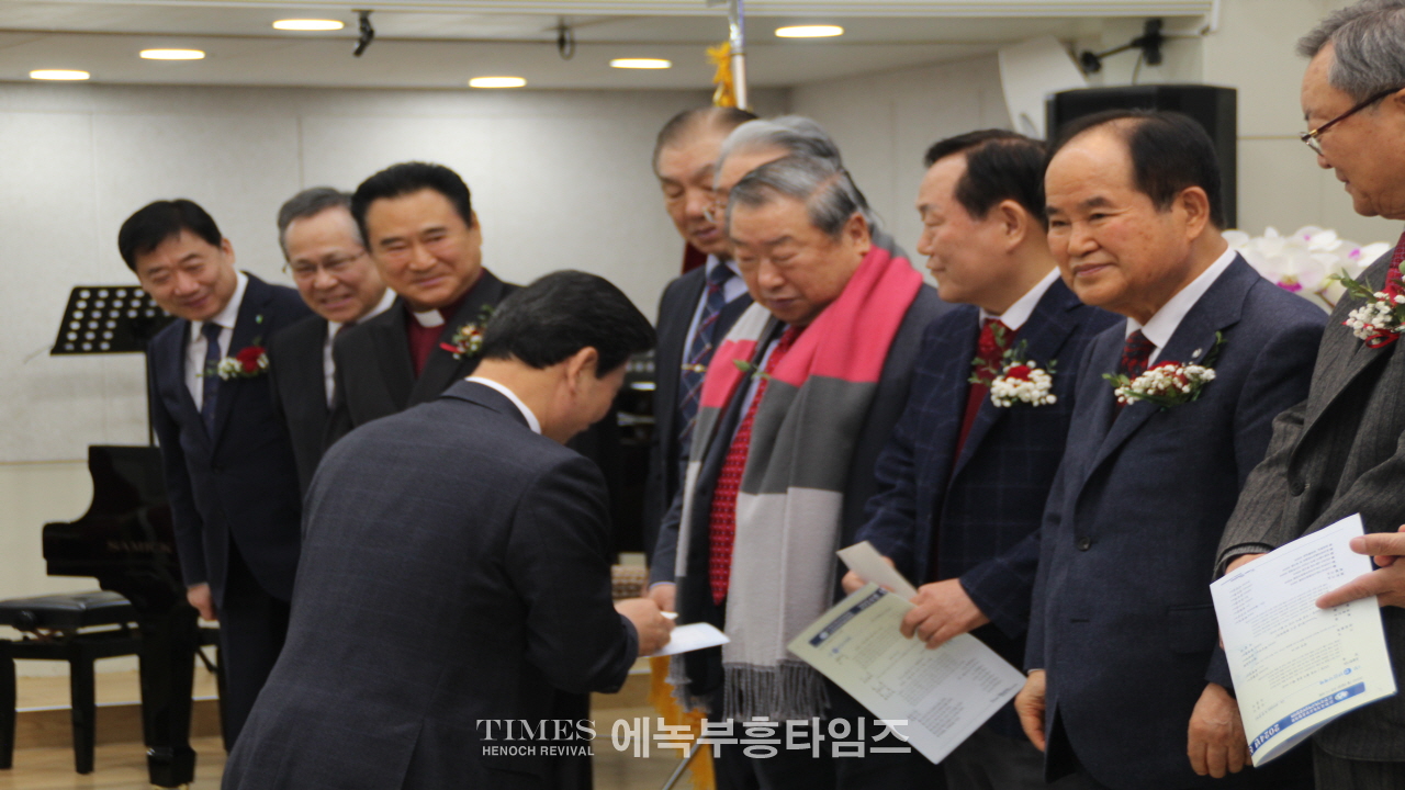 (사)한국기독교부흥협의회, 한국기독교여성부흥협의회 신년 감사에배 및 하례회 은혜가운데 가져.