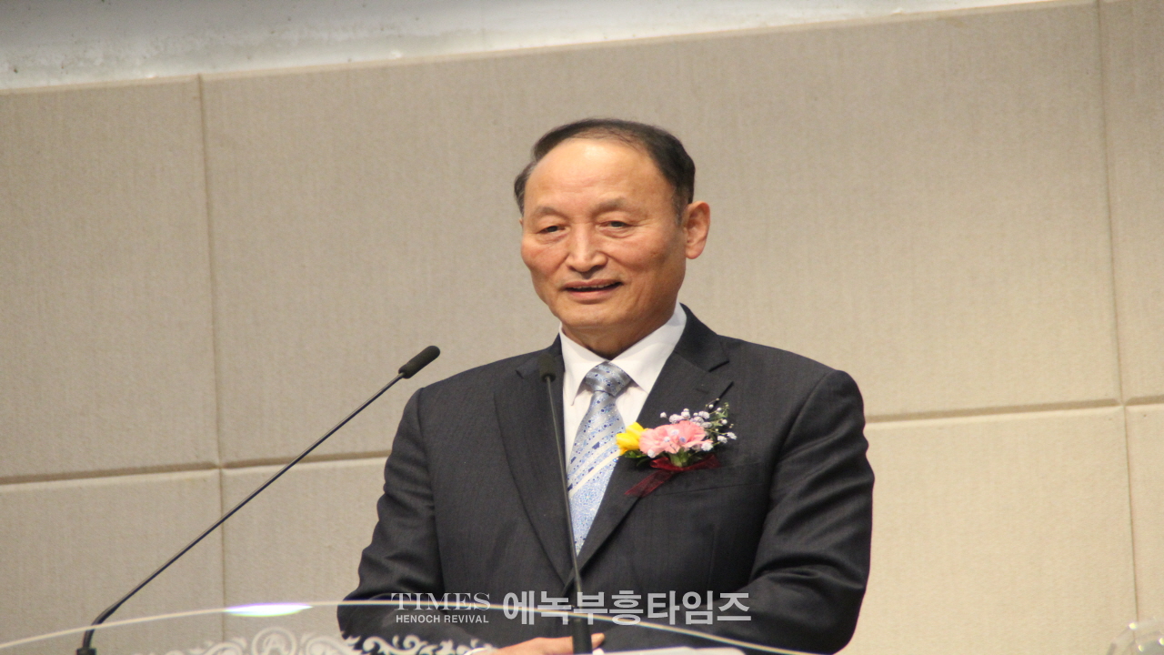 고희인 목사, 대한예수교장로회총회(합동개혁) 중앙노회서 목사안수 받고 남은생애 주와 복음위해 더욱 헌신해.