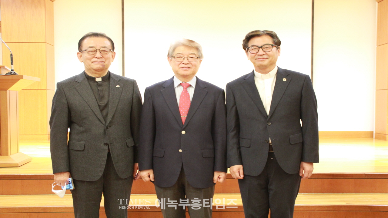 (사)한국크리스찬포럼, 이춘근 박사 초청 제171차 포럼 열고 국제정세와 통일에 대해 논의해.