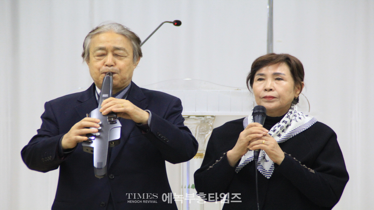 대한독립만세 8천만이 하나로, 월드기독교총연합회 105주년 3.1절 기념 연합성회 가져.