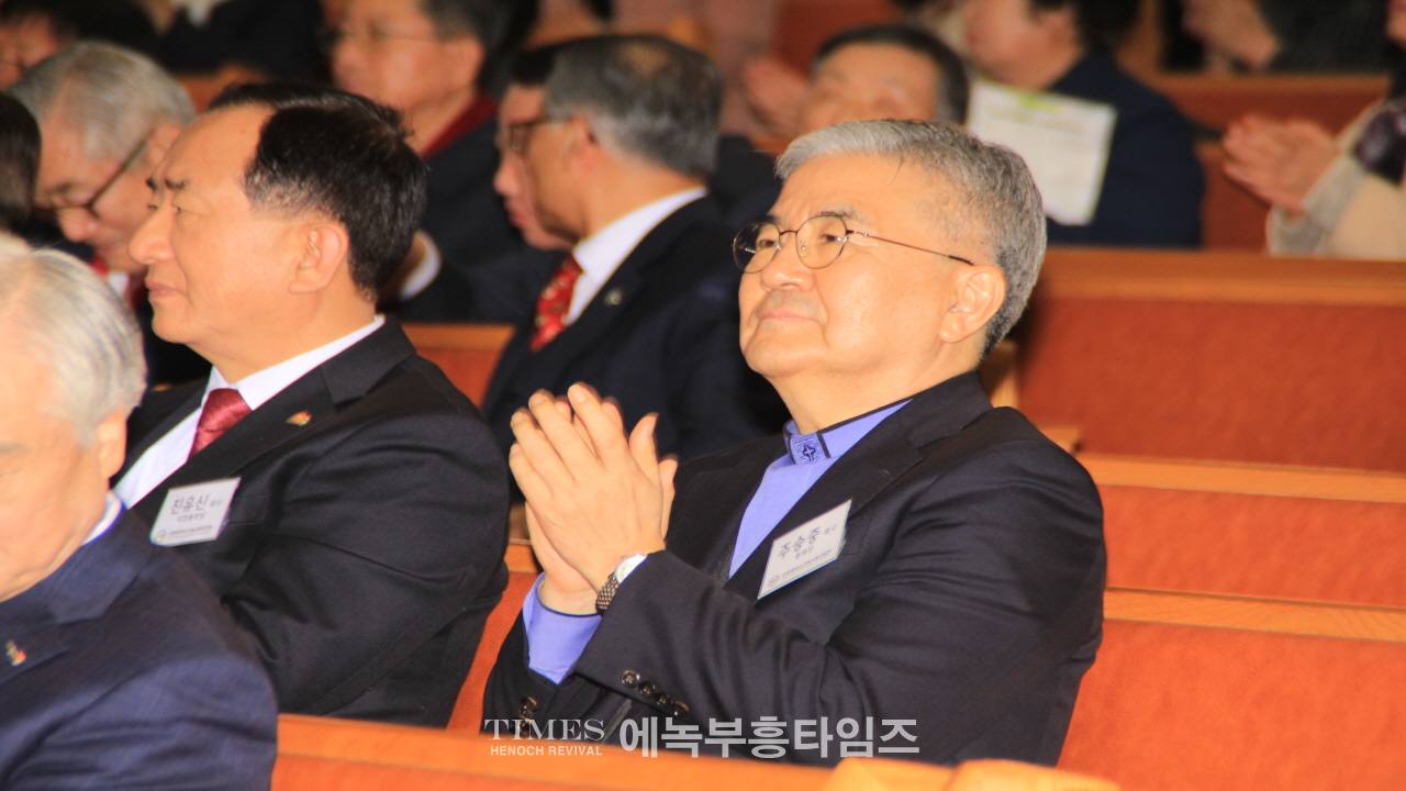 인기총, 부활절새벽연합예배 및 시민문화축제 발대식 통해 한마음 한뜻되어 부활절새벽연합예배 갖기로 다짐해.