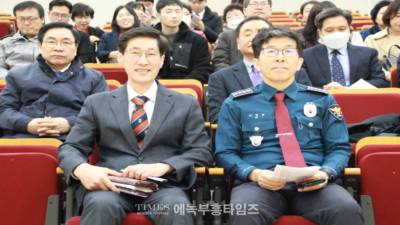 안양만안경찰서 경목위원회와 기독신우회, 2024년 부활절 연합예배 하다.