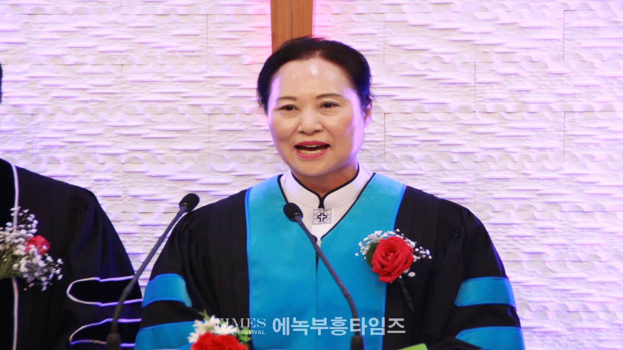 임마누엘선교교회(예장,합동해외총회 서북노회) 이전 및 장로 임직 예배하다.