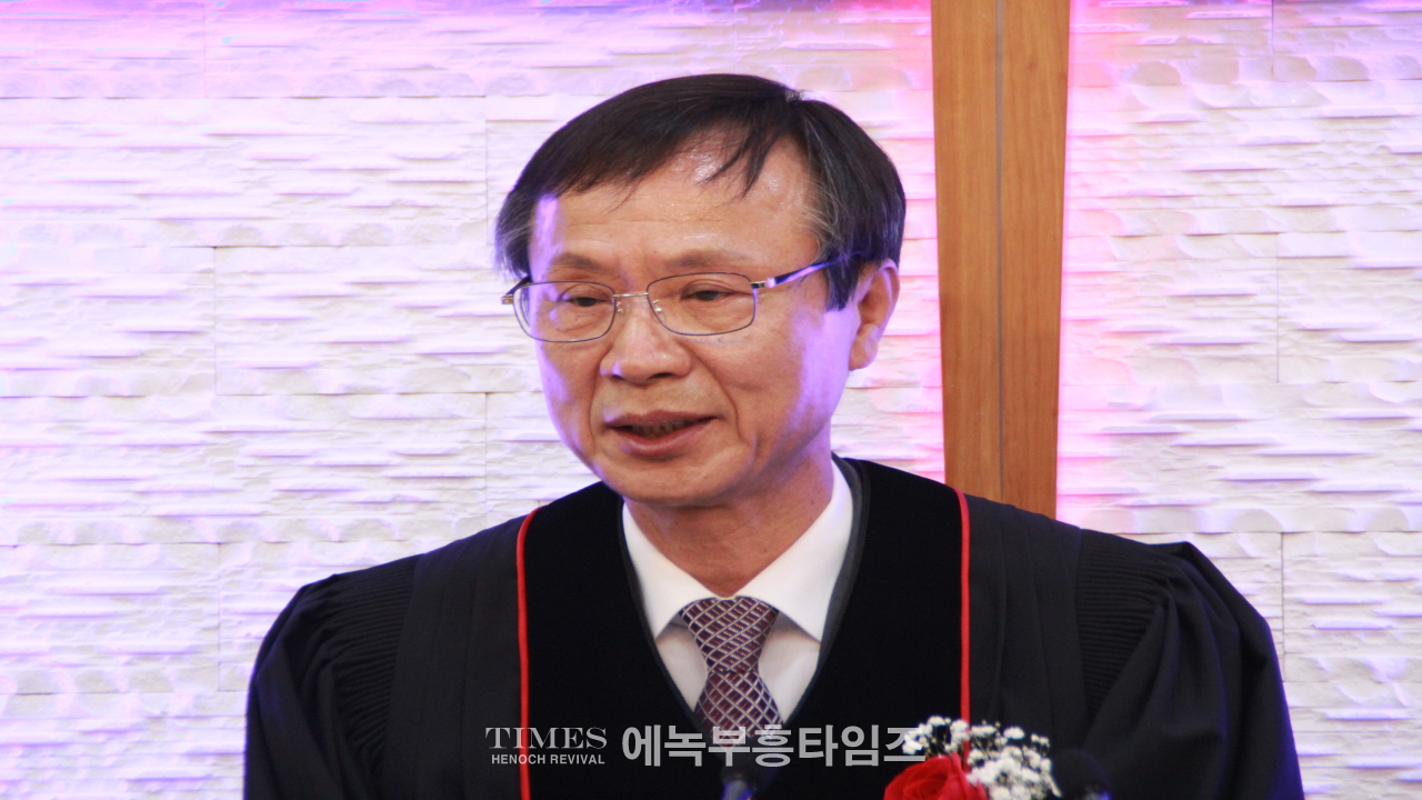 임마누엘선교교회(예장,합동해외총회 서북노회) 이전 및 장로 임직 예배하다.