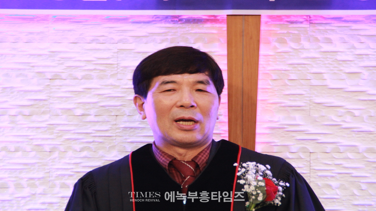 임마누엘선교교회(예장,합동해외총회 서북노회) 이전 및 장로 임직 예배하다.