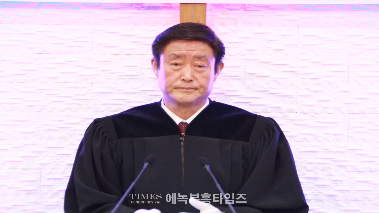 임마누엘선교교회(예장,합동해외총회 서북노회) 이전 및 장로 임직 예배하다.