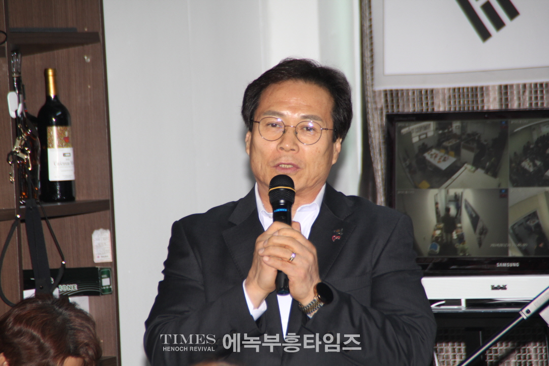 (사)이승만건국대통령기념사업회 인천광역시지회(지회장: 권오용)는 사무실 이전 개소식 가져.