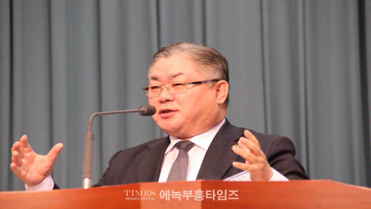 2024년 4월 총선을 위한 한기총 온-오프라인 1,200만 성도 기도대성회 가져.