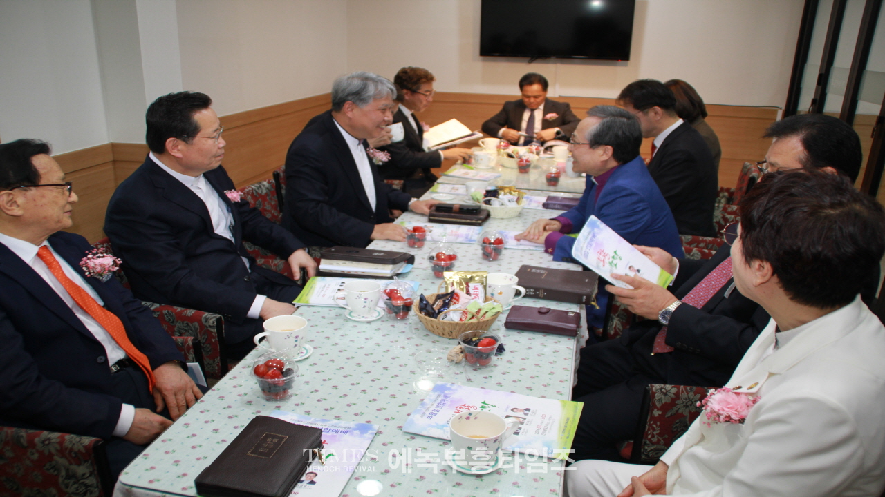 인천남동구기독교연합회, 생명의 부활, 인류의 소망 부활절 연합예배 드려.
