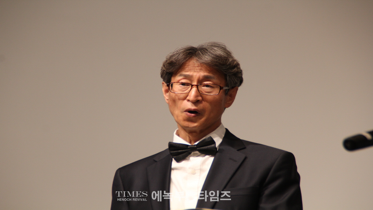 노래로 복음을 전하는 선교합창단 레위아카데미콰이어 초청음악예배 가져.