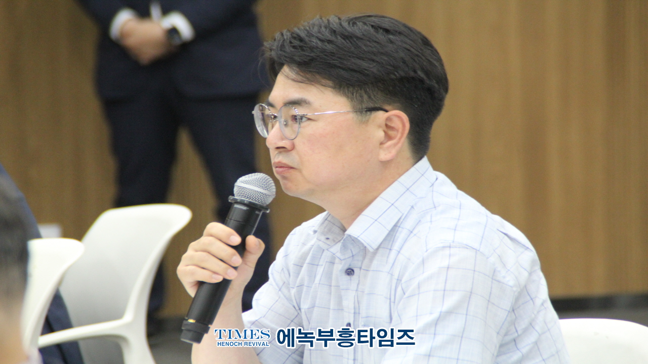 수기총, 150만 학생, 4천여 학교, 10만여 교사를 책임질 ‘학생구성원의권리와책임에 대한 조례(안)’ 토론회 불공정함 강력히 항의해.