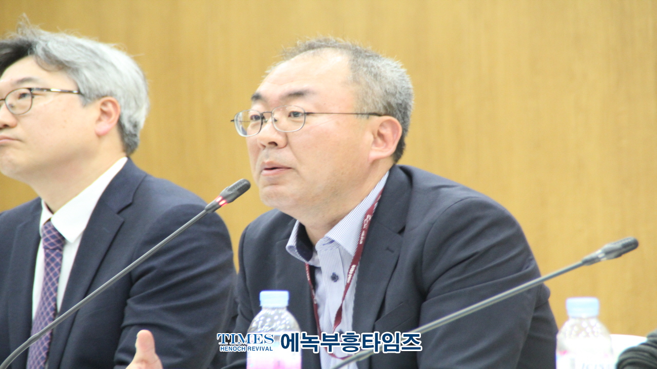 수기총, 150만 학생, 4천여 학교, 10만여 교사를 책임질 ‘학생구성원의권리와책임에 대한 조례(안)’ 토론회 불공정함 강력히 항의해.
