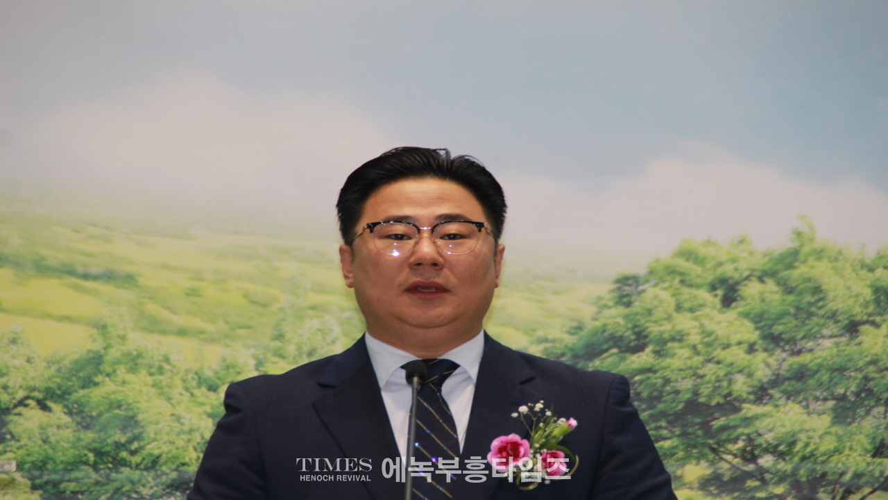 청농교회, 김갑식목사 원로목사 추대해