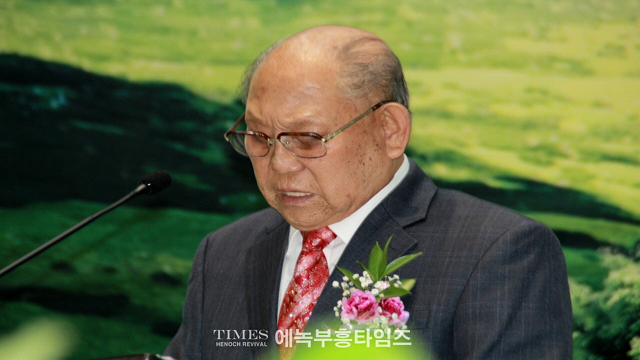 청농교회, 김갑식목사 원로목사 추대해