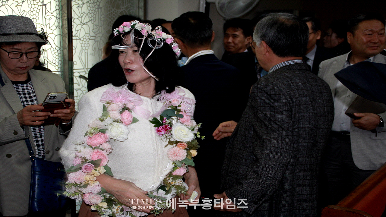 청농교회, 김갑식목사 원로목사 추대해