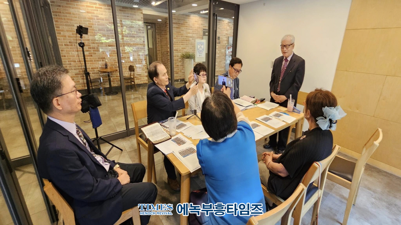 월드기독교총연합회, 7.27UN군참전의날 제2회 국가사랑 연합성회를 위한 1차 기도회 및 기자간담회 가져.
