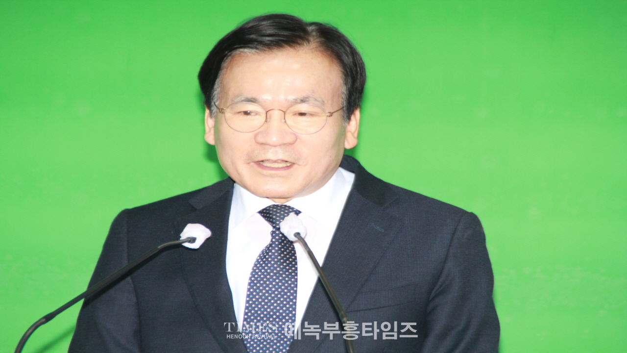 요한의교회 이전감사예배로 하나님께 영광돌려.