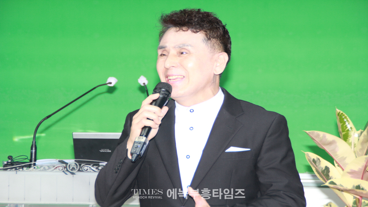 요한의교회 이전감사예배로 하나님께 영광돌려.