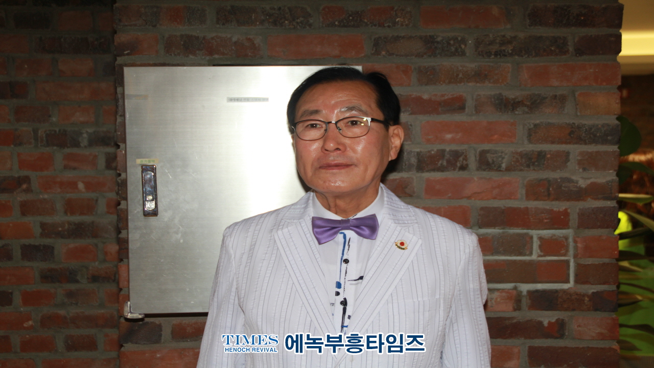 (사)이승만건국대통령기념사업회 인천지회, 이화장 견학과 한미우남포럼 참석해.