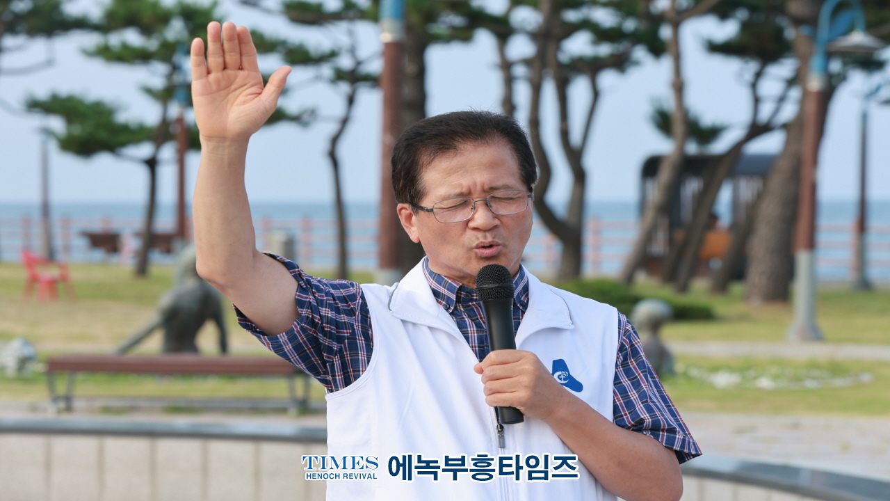 국토 최북단에 세운 거룩한방파제, 하루 평균 20~30km 도보 행진 약 432km 여정 마무리