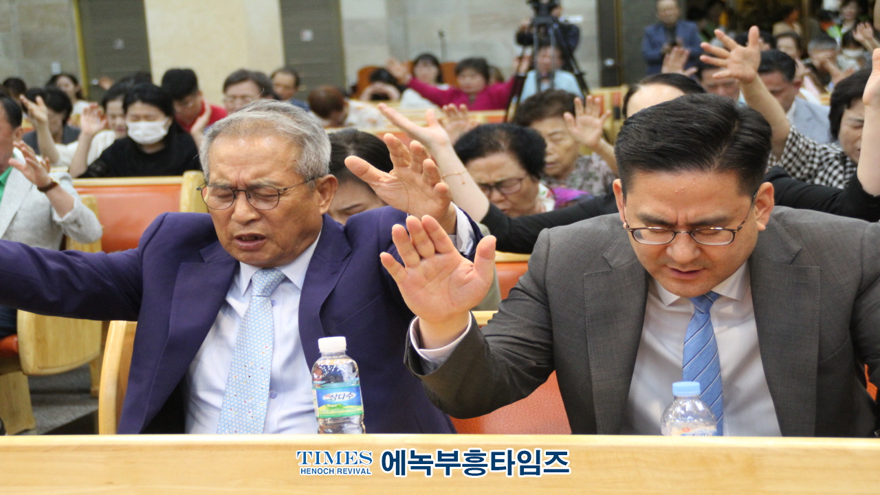 (사)한국기독교부흥협의회 전교인 여름성회 및 나라사랑 8.15 구국 기도회 은혜 가운데 마쳐