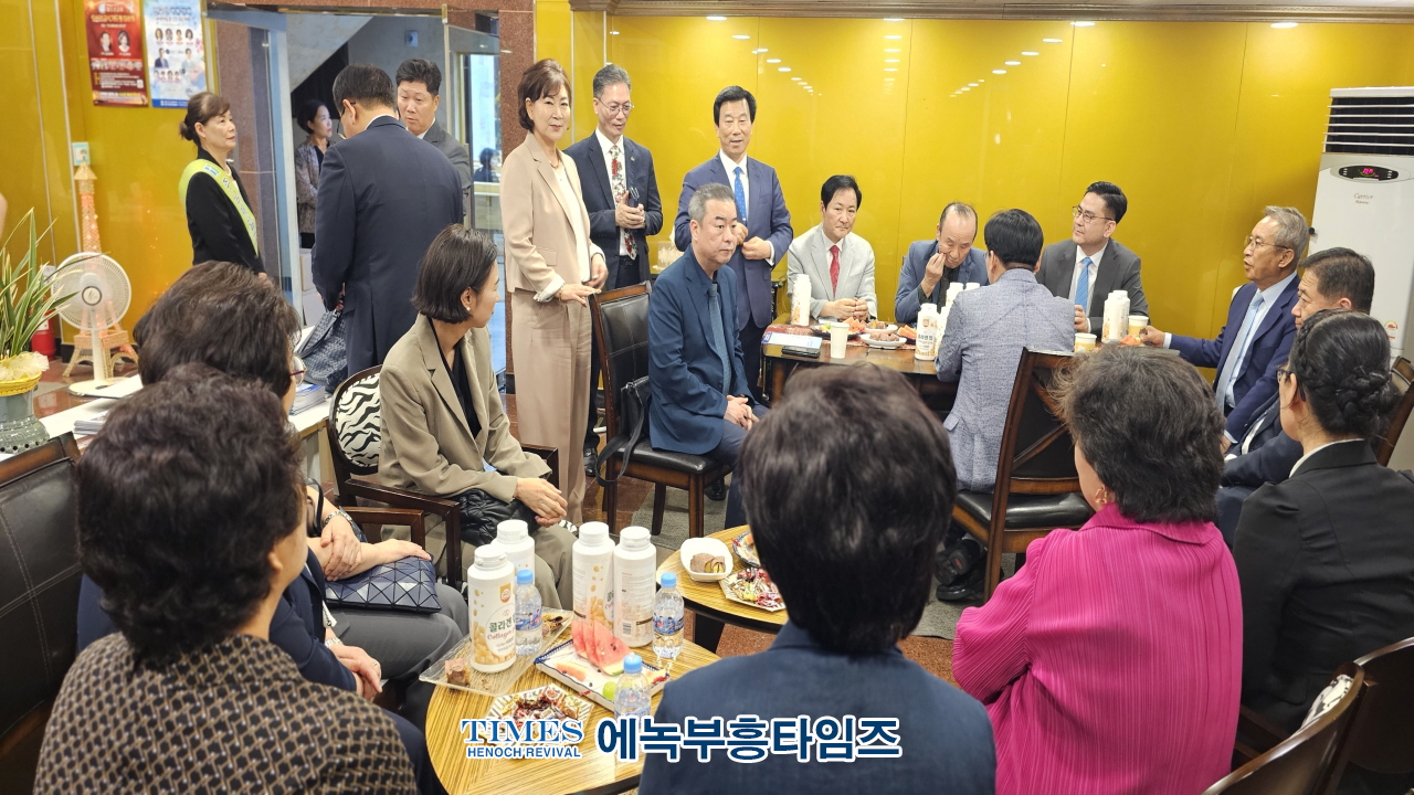 (사)한국기독교부흥협의회 전교인 여름성회 및 나라사랑 8.15 구국 기도회 은혜 가운데 마쳐