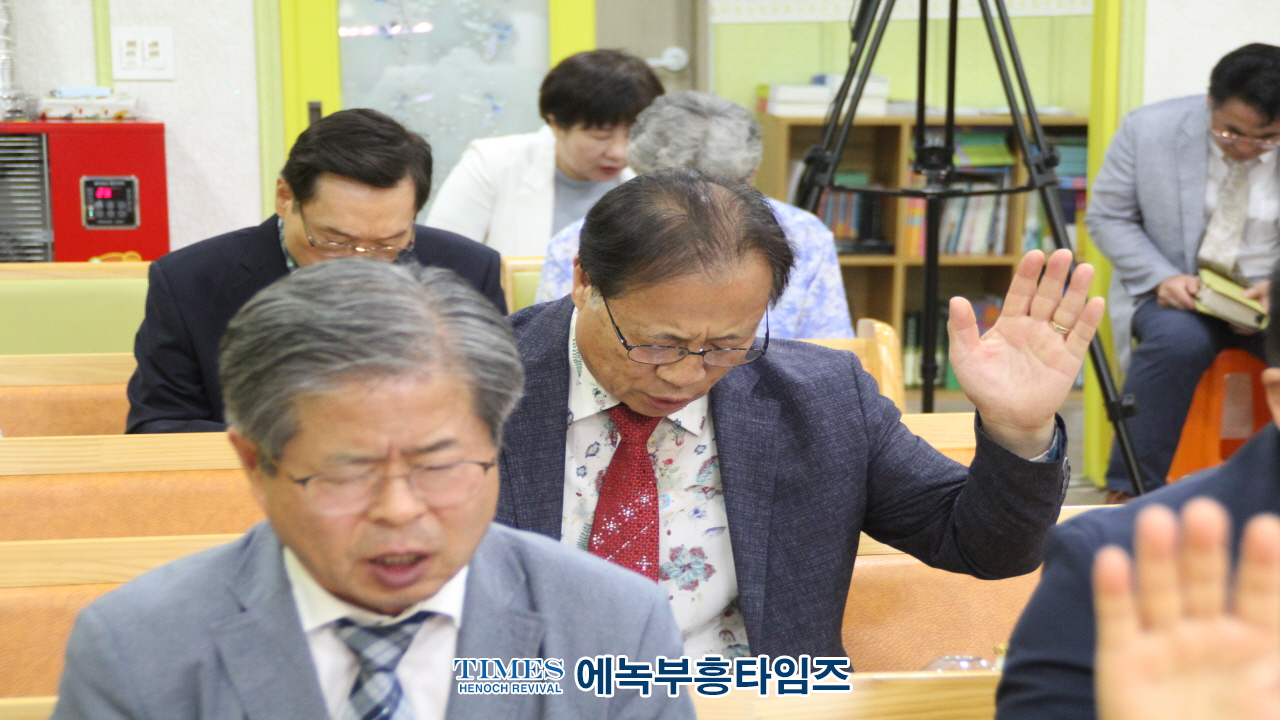 인보총, 나라사랑 제79주년 8.15광복절 기념 조찬 연합예배 드려.