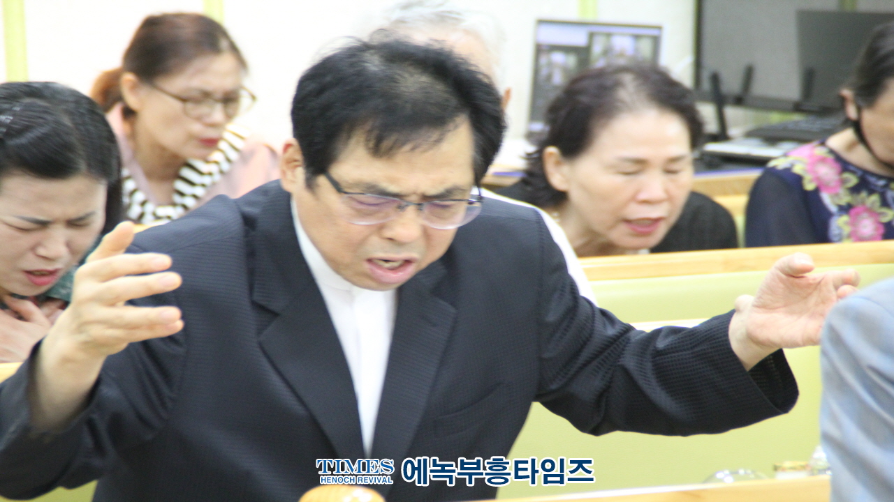인보총, 나라사랑 제79주년 8.15광복절 기념 조찬 연합예배 드려.